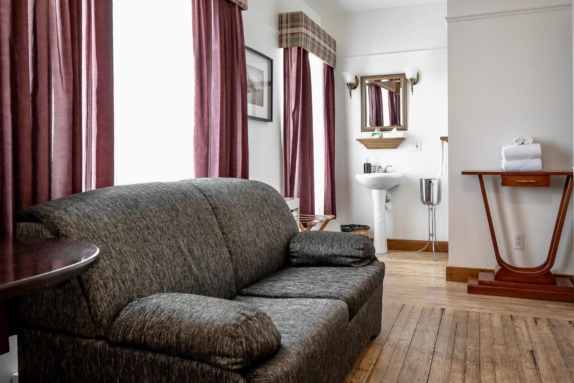 Auberge De La Vieille Maison Rimouski Εξωτερικό φωτογραφία